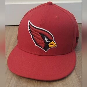 Arizona Cardinals Red Fitted Cap with Team Logo